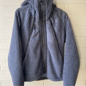 Kuhl Flight Jacket Women’s Medium Gray Full Zip Sherpa Pile Hooded Fluffy